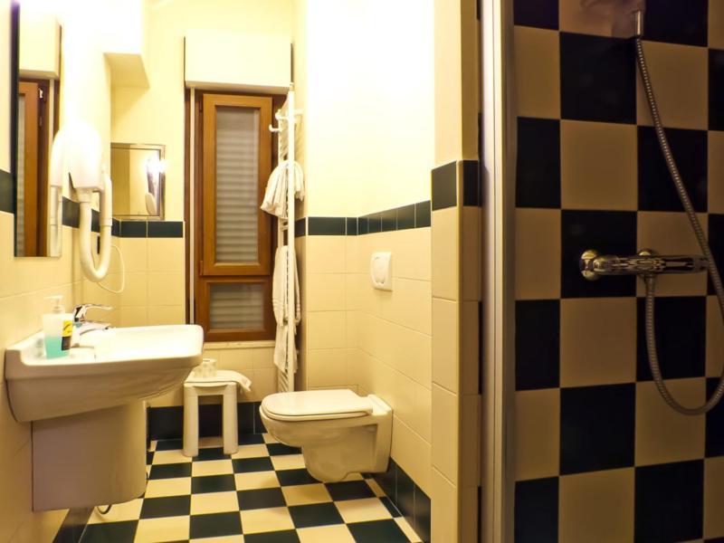 Relax Style House Central Rooms Pescara Exterior foto